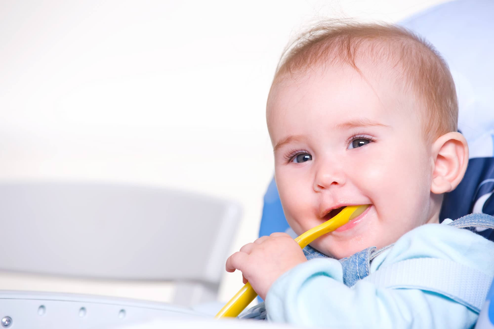 Bebek Diş Kaşıyıcı Nasıl Olmalı?