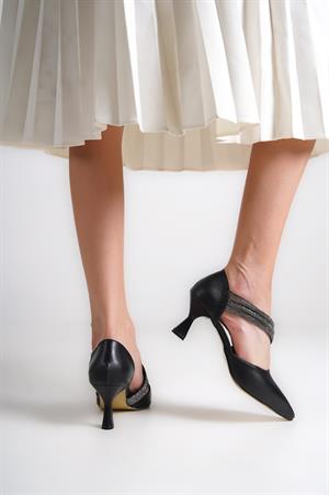 Siyah Taşlı Sivri Kadın Ayakkabı 1090