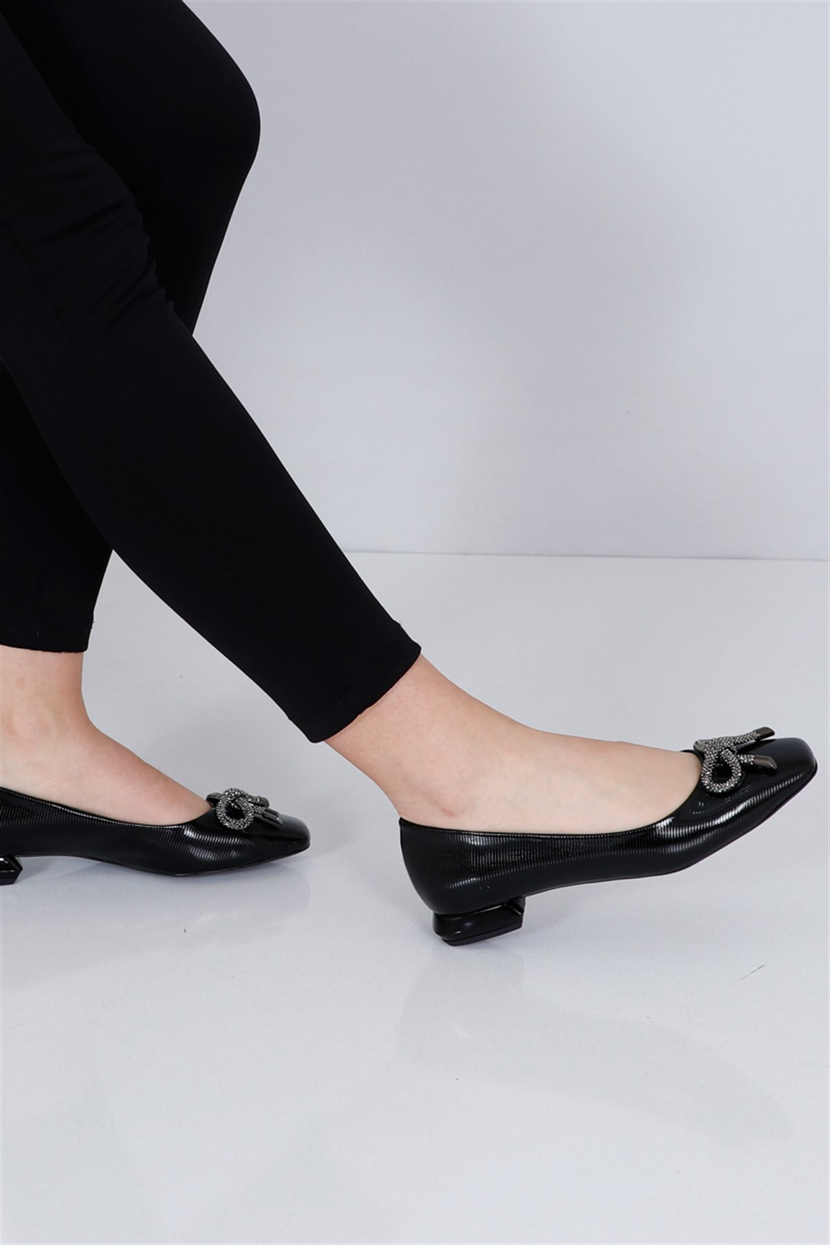 Siyah çizgili Topuklu Kadın Babet 3003 Fiyatı ve Modelleri