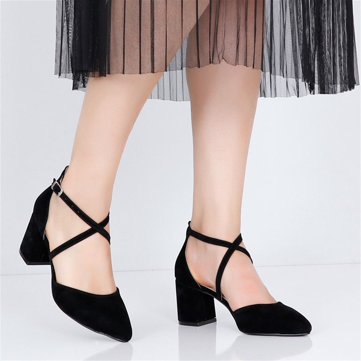 Siyah süet Alçak Topuklu Kadın Ayakkabı 064Y Fiyatı ve Modelleri