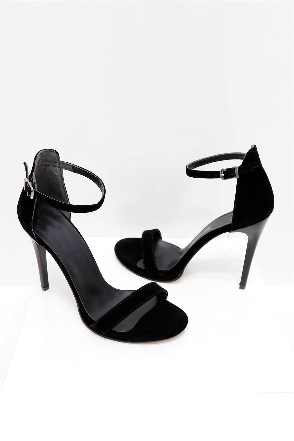 Siyah süet İnce Topuklu Tek Bant Sandalet 733 Fiyatı ve Modelleri