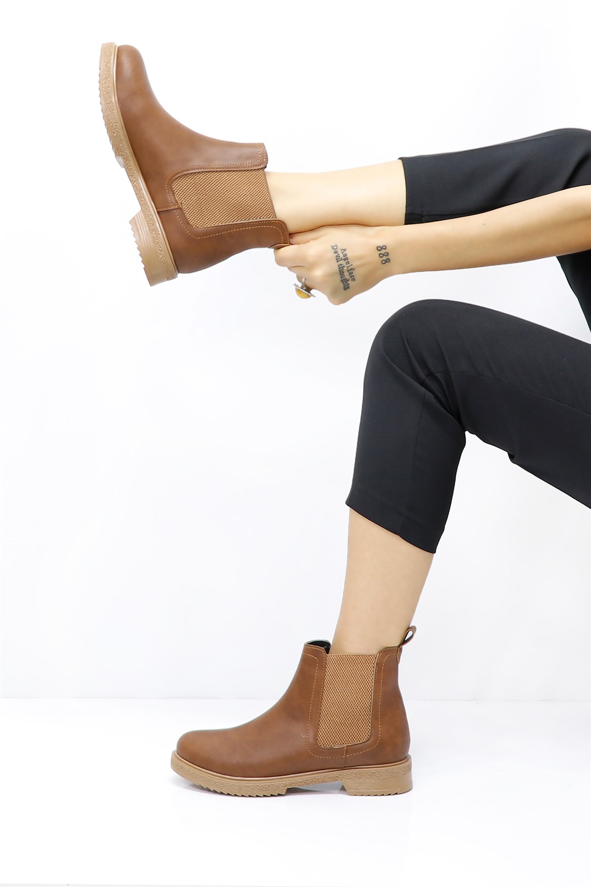 Taba Düz Taban Lastikli Kadın Bot 1032