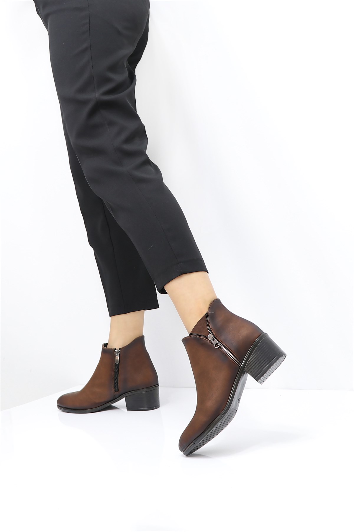 Taba mat Alçak Topuklu Kadın Bot 2104