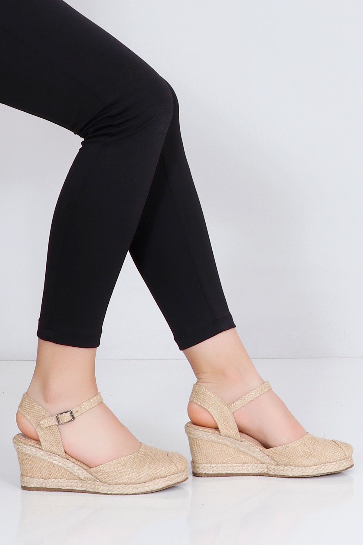 Ten keten Önü Kapalı Dolgu Topuk Kadın Sandalet Hasır 20-3 Fiyatı ve  Modelleri