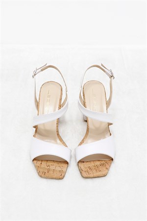 Beyaz Kalın Topuklu Kadın Sandalet AL661