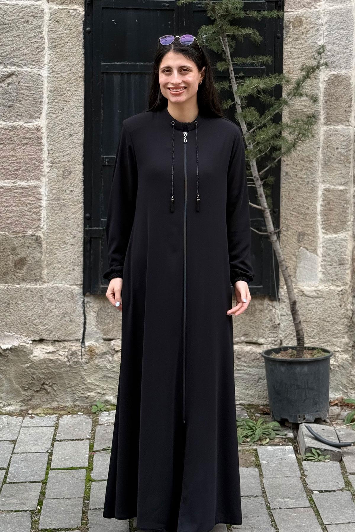 Zincir Detaylı Cepli Ferace - SİYAH