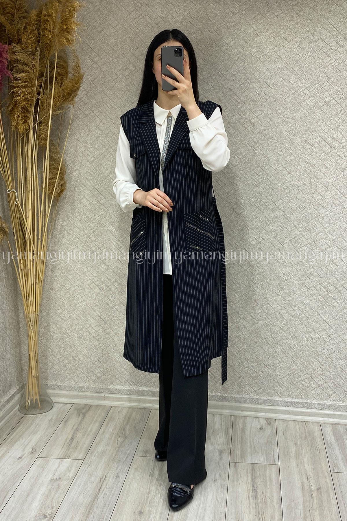 2081 ALYAKA YELEK - Siyah