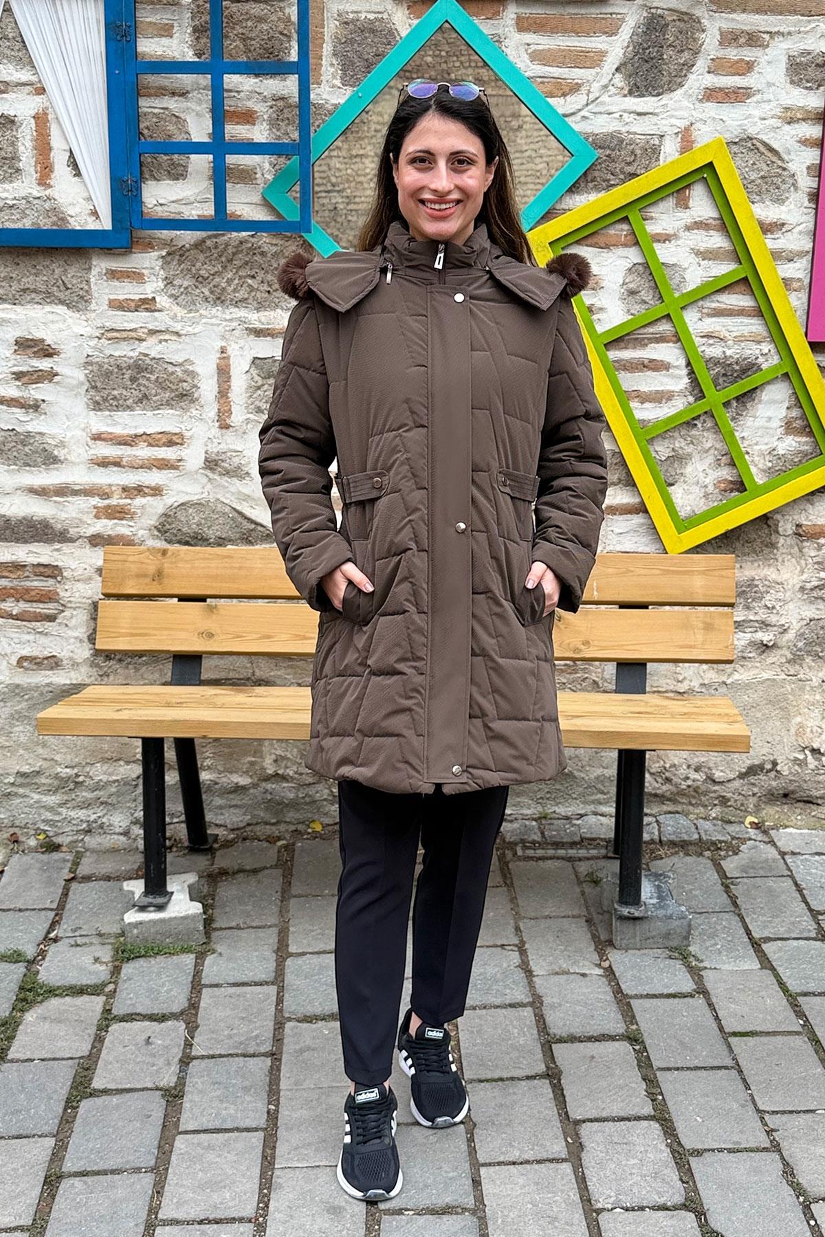 Beli Aksesuarlı Cosmo Vazo Kaban - KAHVE