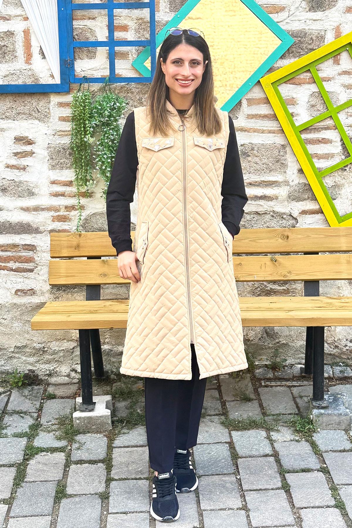 Cebi Taşlı Kapitone Yelek - BEJ