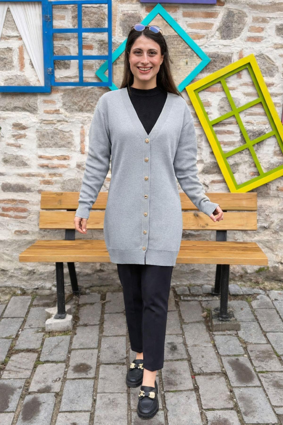 Düğmeli Triko Hırka - GRİ