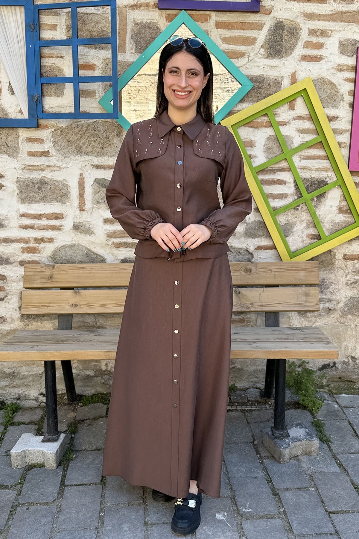 Taş Detaylı Önden Çıtçıtlı Etekli Takım - CAMEL