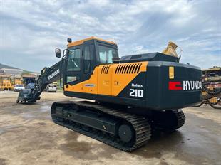 hyundai R210 smart plus crawler excavator