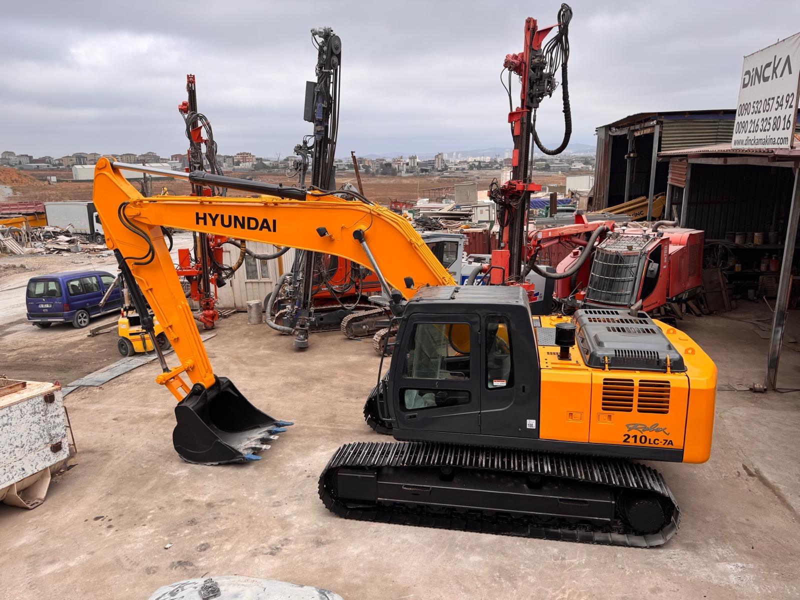 2012 Hyundai R210 Excavator