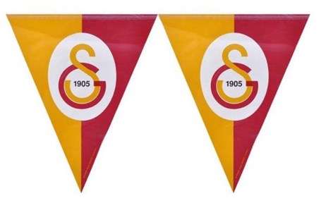 Galatasaray Temalı Üçgen Bayrak Flama Süsleme 3.2 Metre
