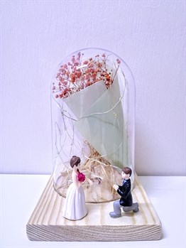 Mobgift Çiçek Altında Çift Tasarımlı Ahşap Işıklı Fanus 