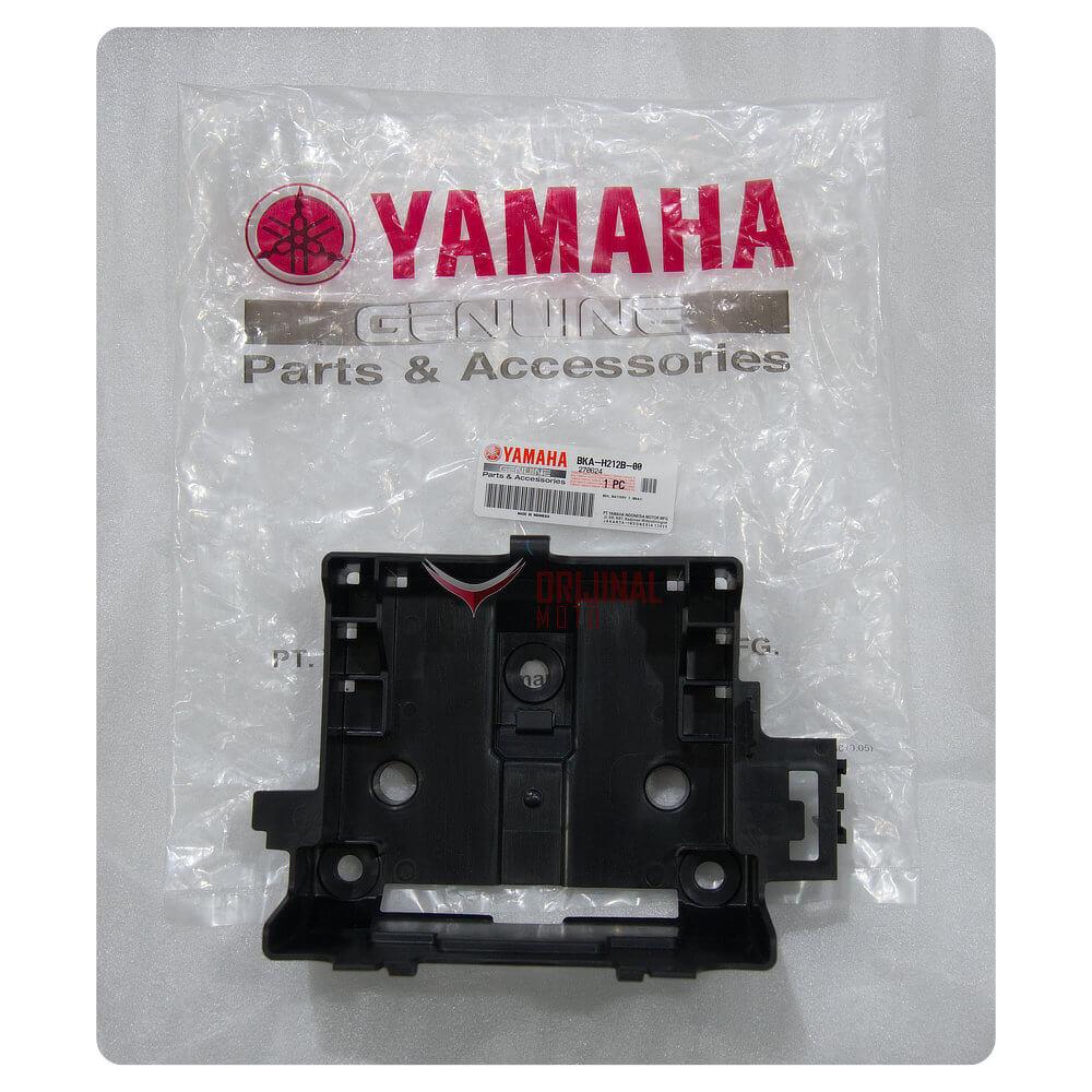 YAMAHA XMAX 250 2023-25 AKÜ KUTUSU