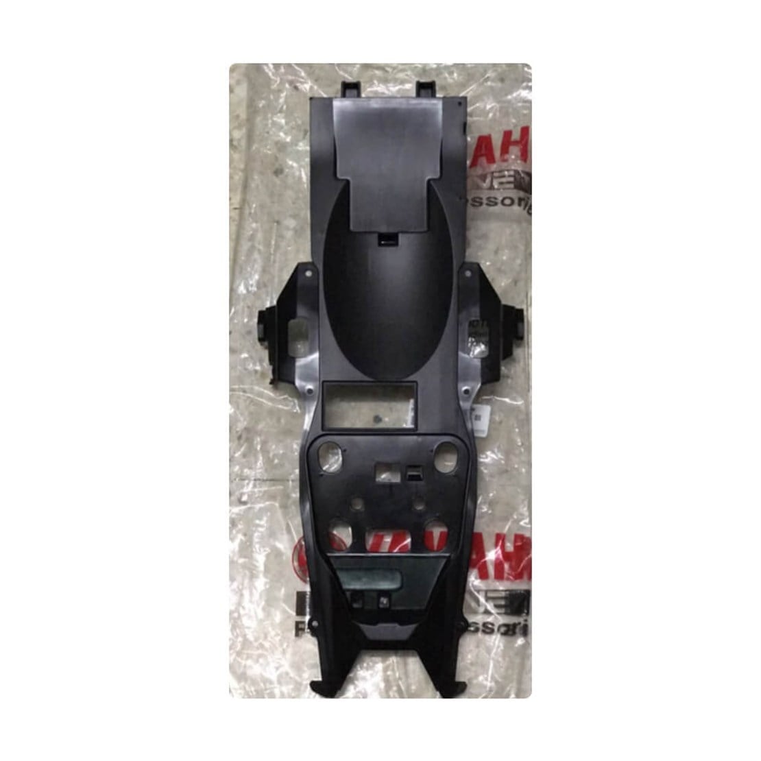 YAMAHA YZF-R25 / MT-25 ARKA ÇAMURLUK İÇ PARÇA ALT