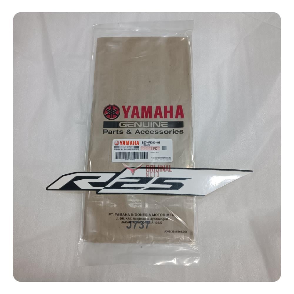 YAMAHA YZF-R25 2019 SAĞ PANEL 2 STICKER SİYAH
