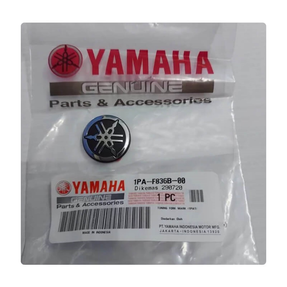 YAMAHA YZF-R25 STOP ÜST KAPAK AMBLEM