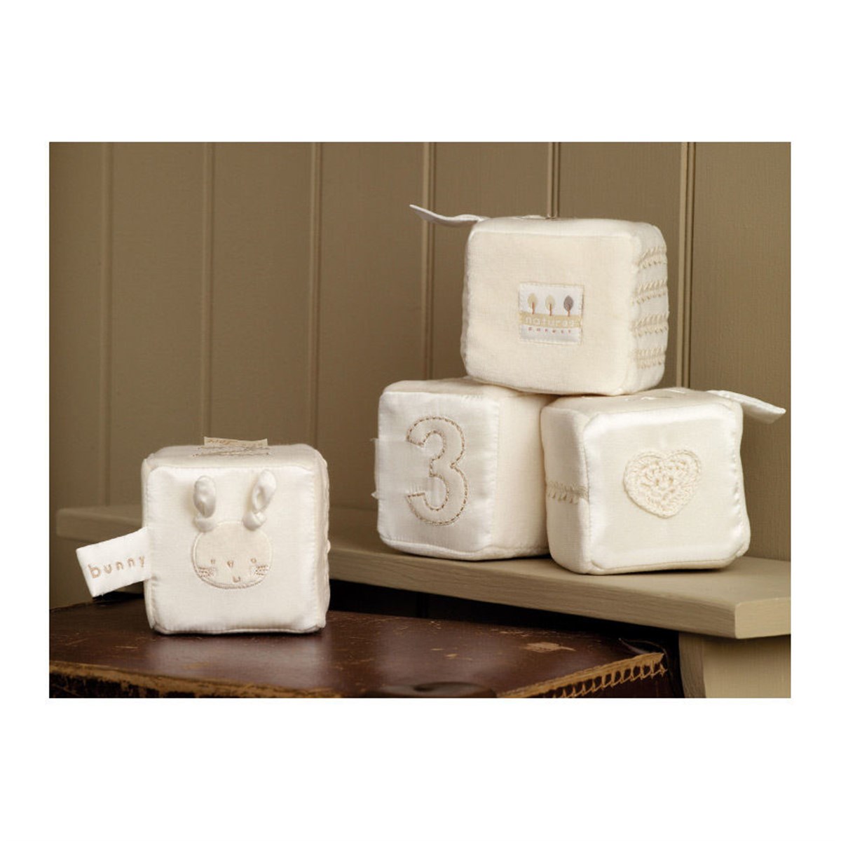 Natures Purest Pure Love Activity Bricks 4 Parça Organik Aktivite Oyuncağı