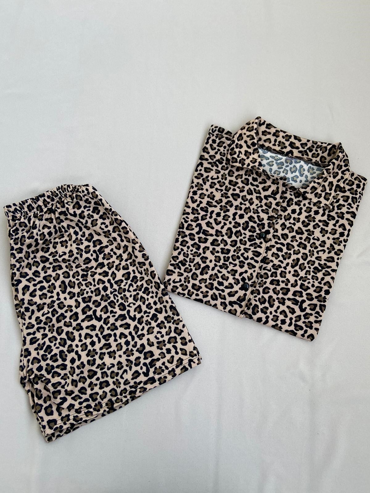 Leopar Desenli Şortlu Pijema Takımı