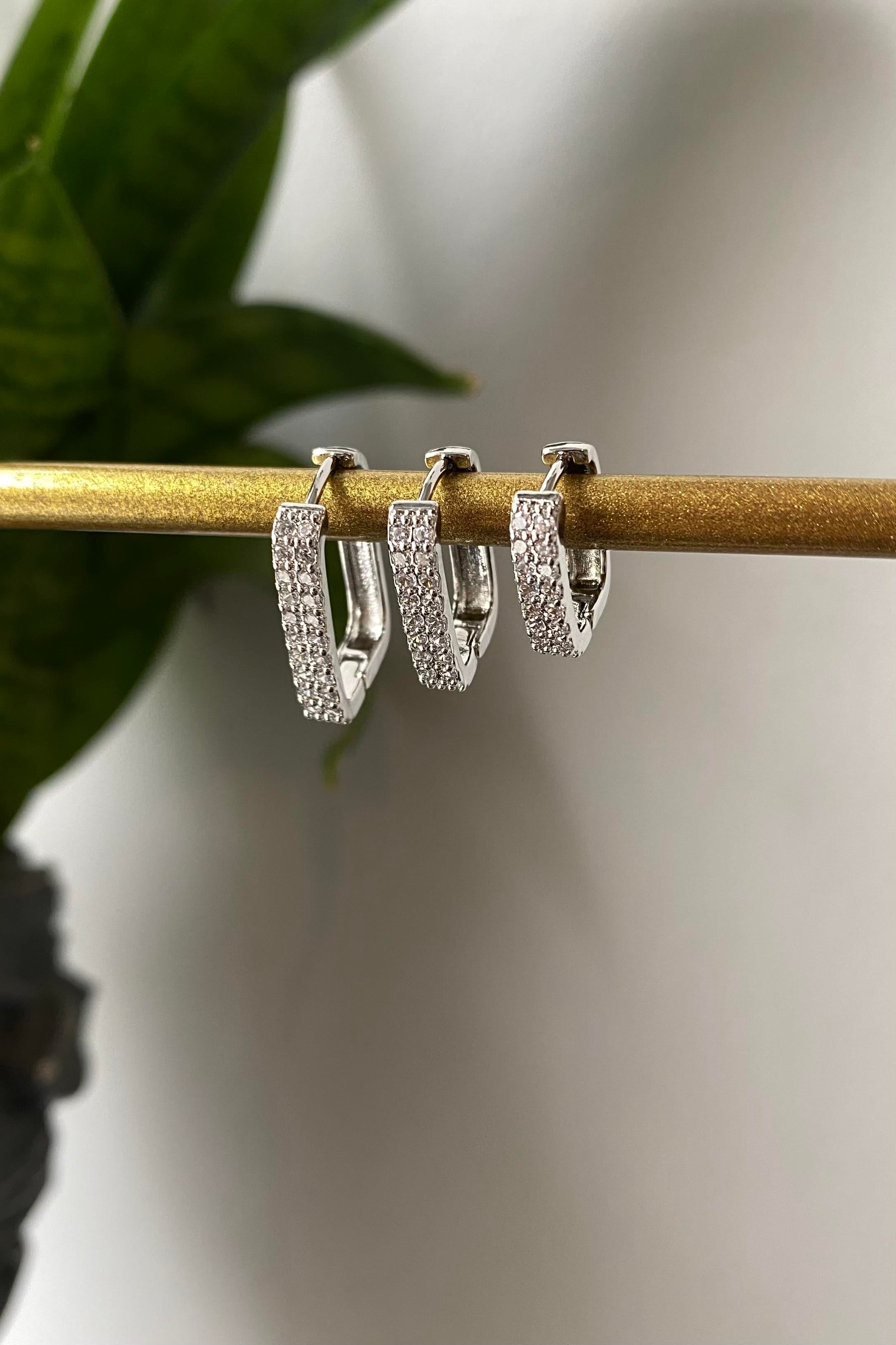 ÇİFT SIRA DİKDÖRTGEN ÜÇLÜ KÜPE