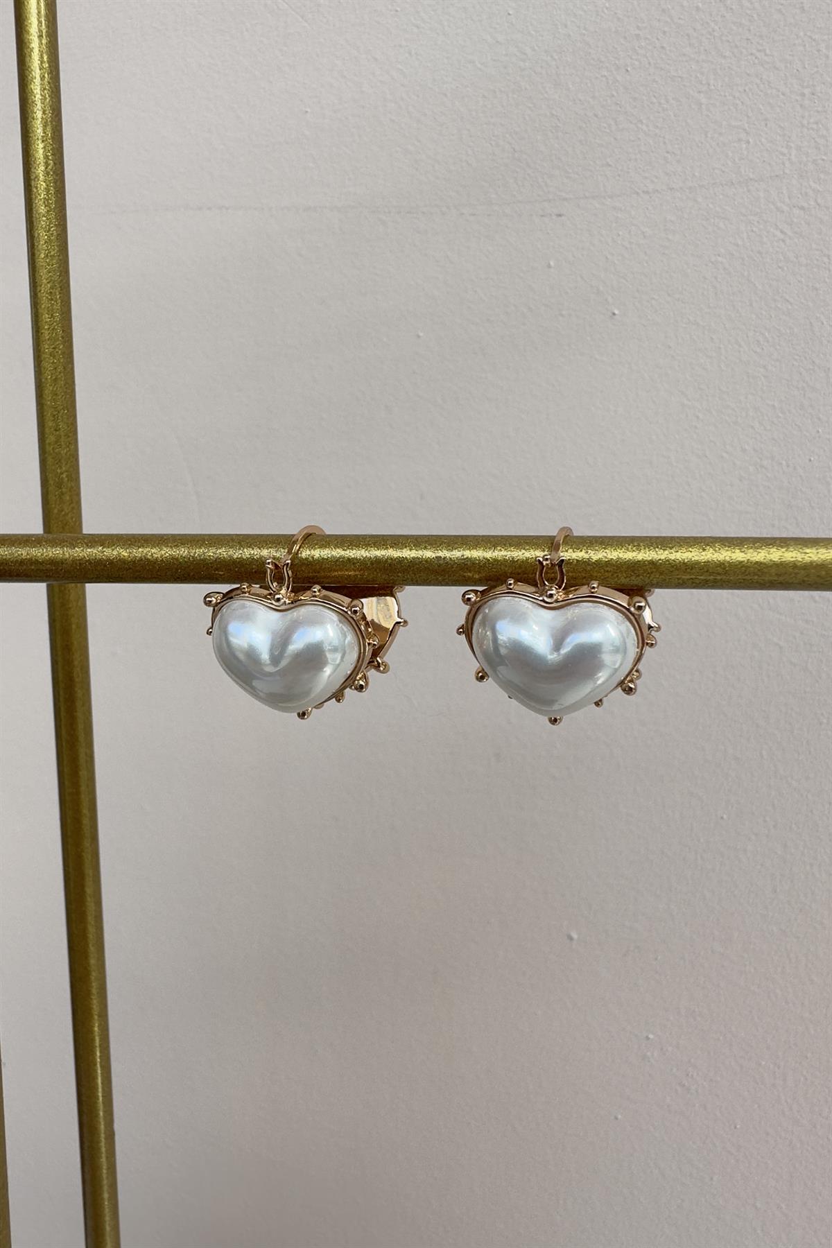 ÇİFT TARAFI SEDEFLİ KALPLİ KÜPE