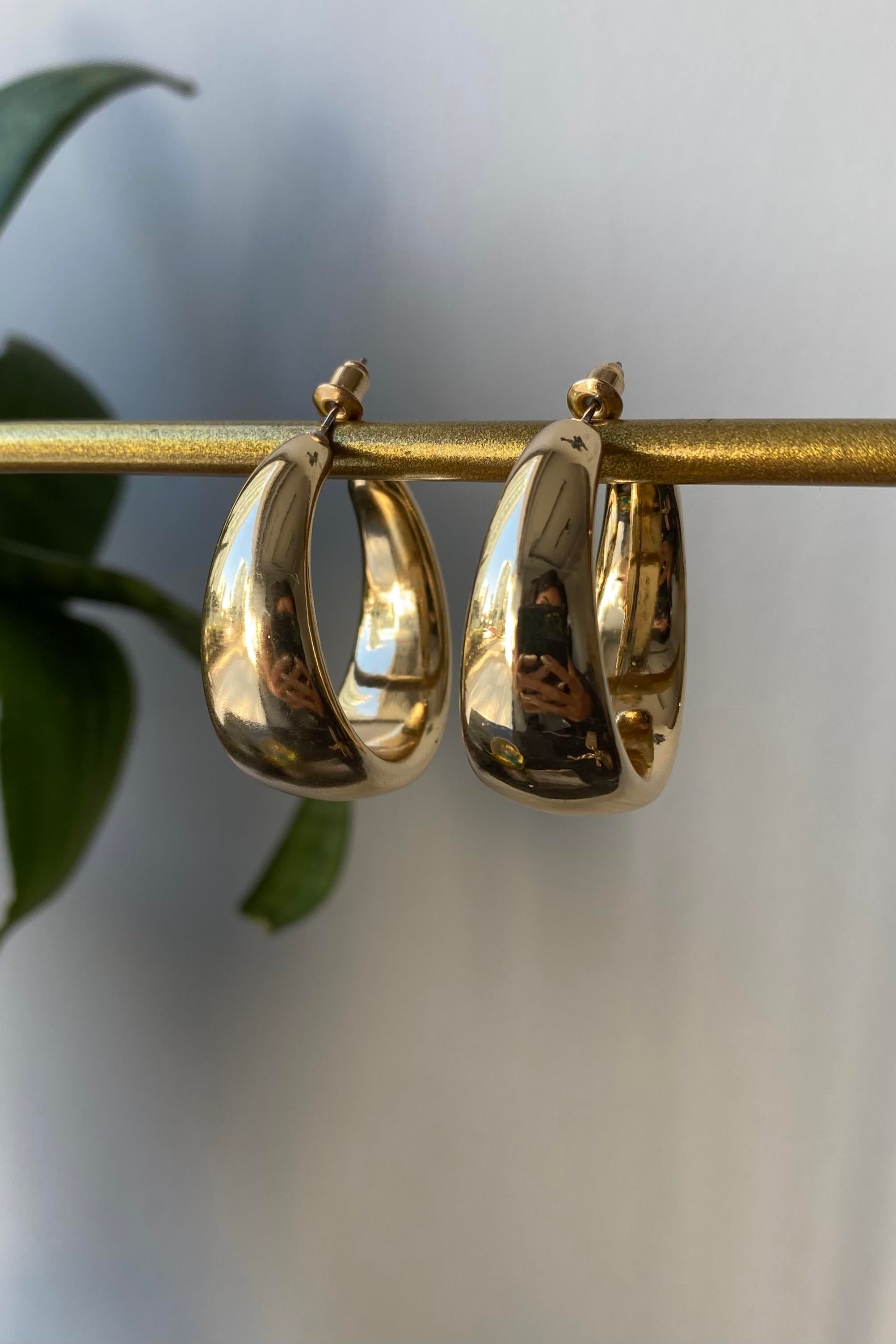 ENLİ AY HALKA KÜPE