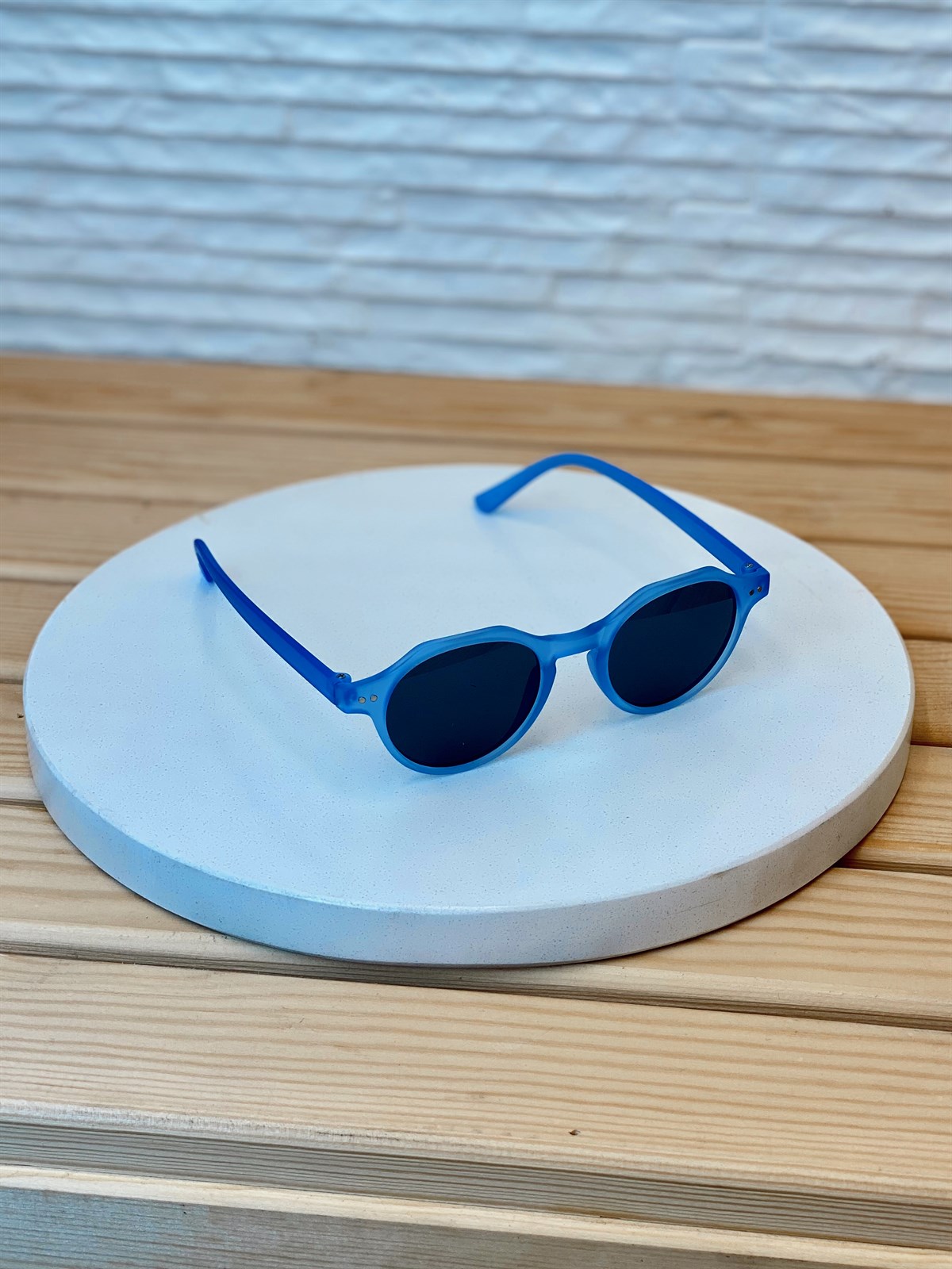 GÜNEŞ GÖZLÜĞÜ ES9