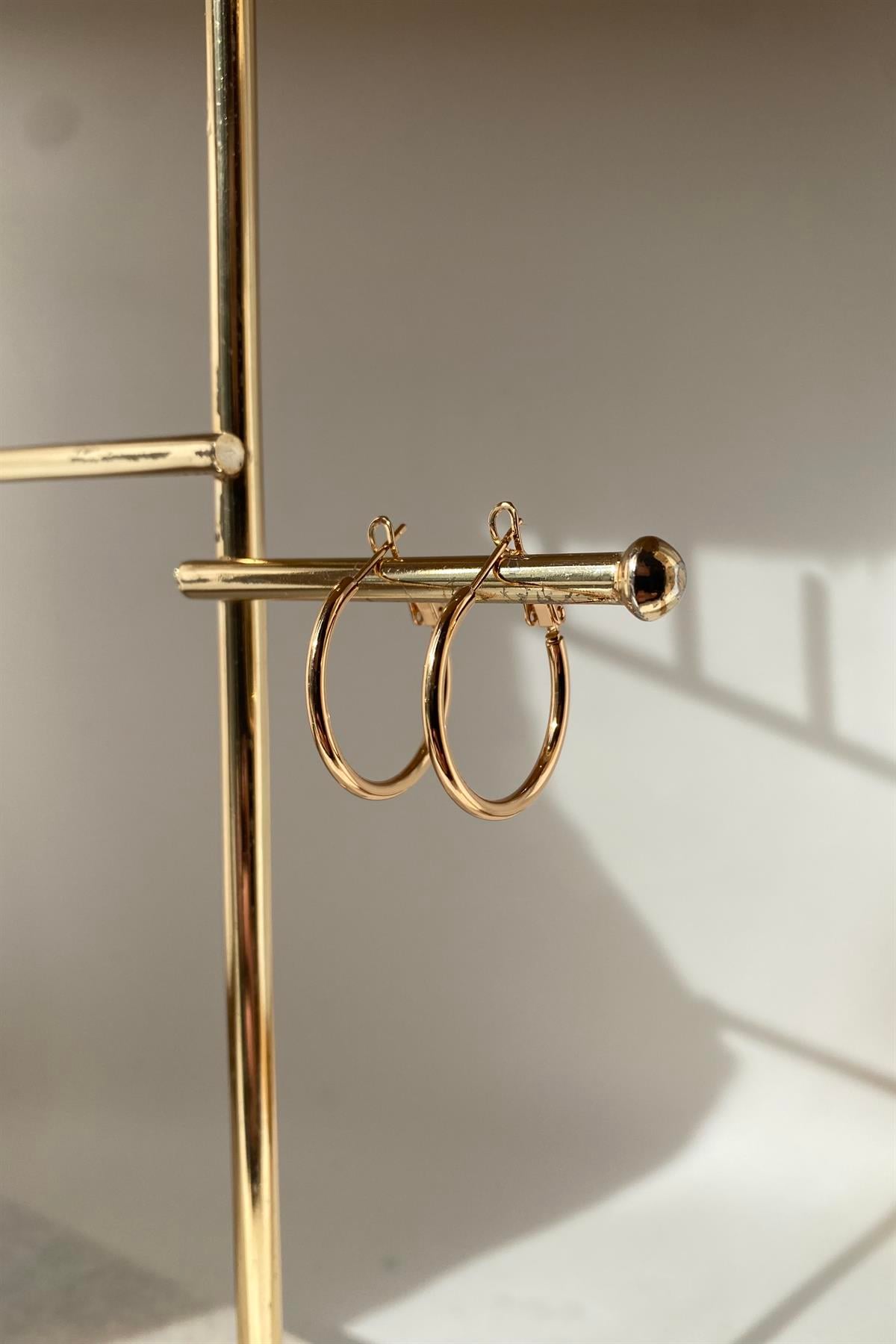 İNCE KLASİK BORU HALKA KÜPE 2,5cm