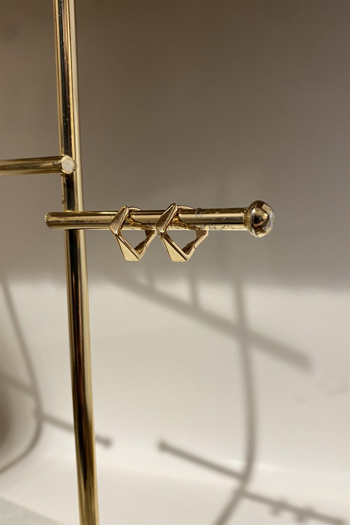 KESİMLİ KARO KÜPE 1.3cm