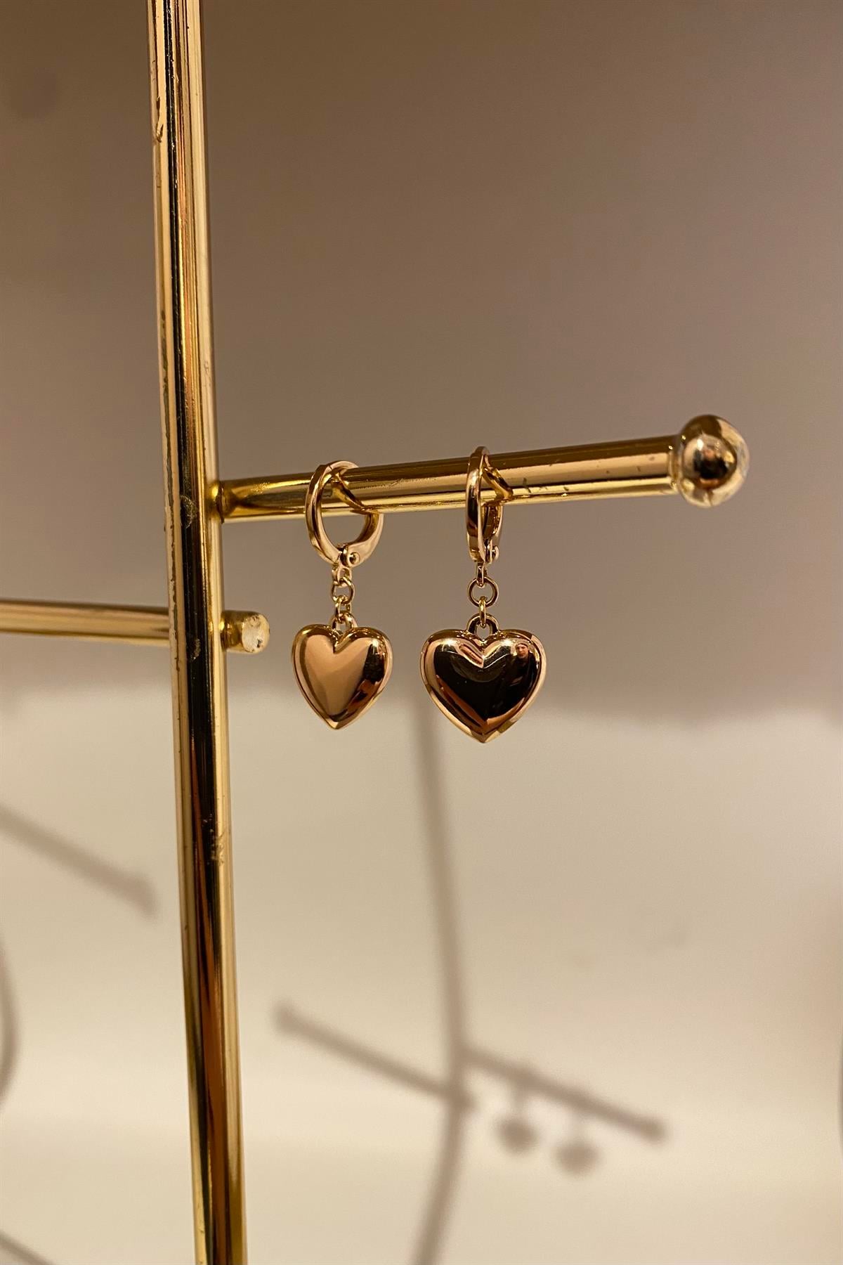 KLASİK KALP SARKINTILI KÜPE