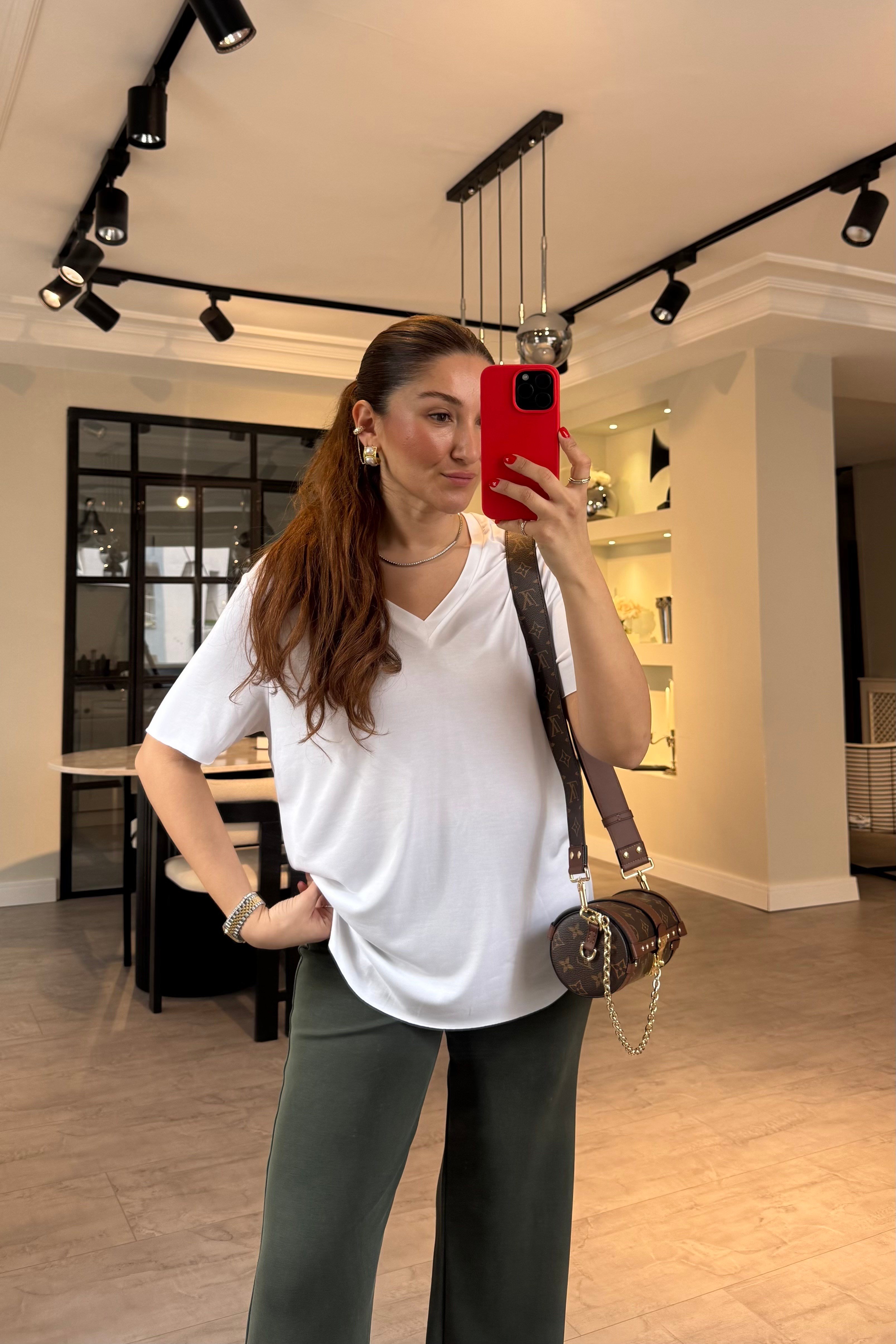 V YAKA OYSHO BASIC T-SHIRT