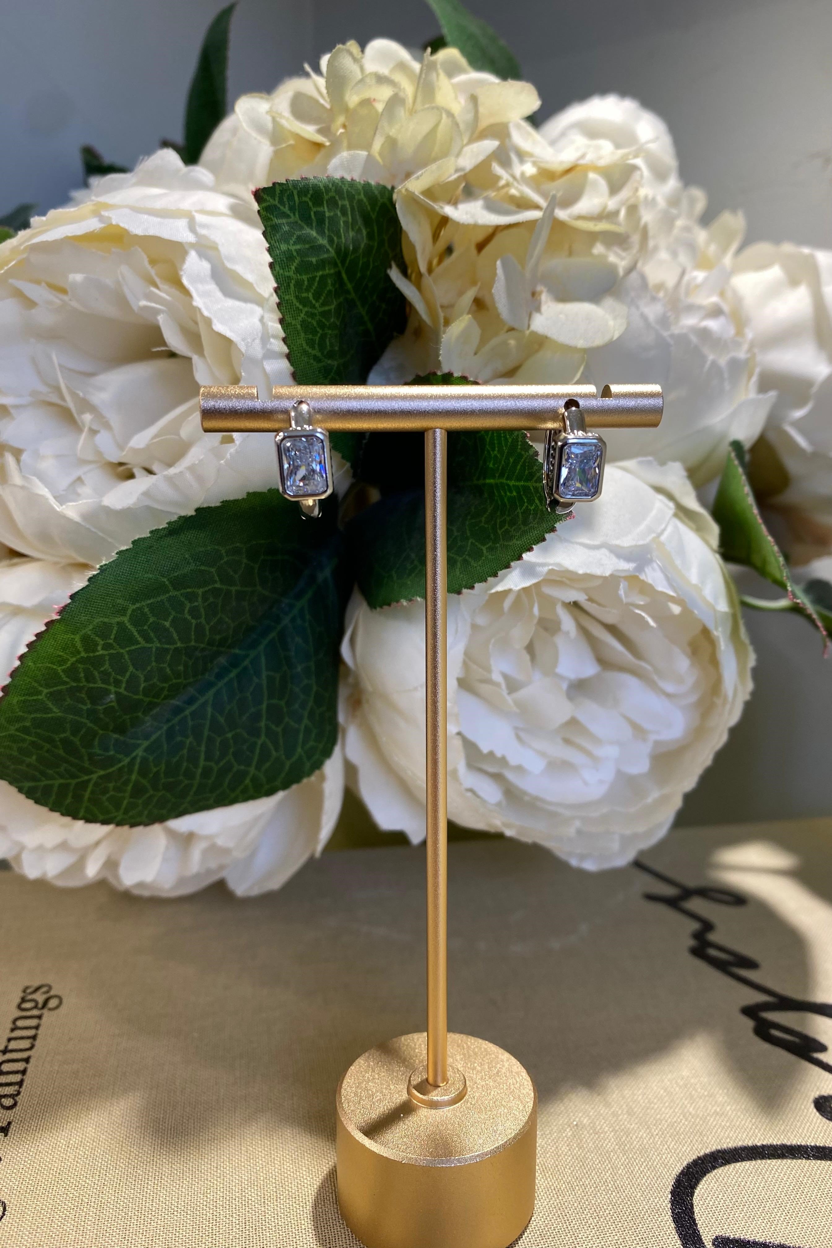 BAGET TAŞLI HALKA KÜPE 1.3CM