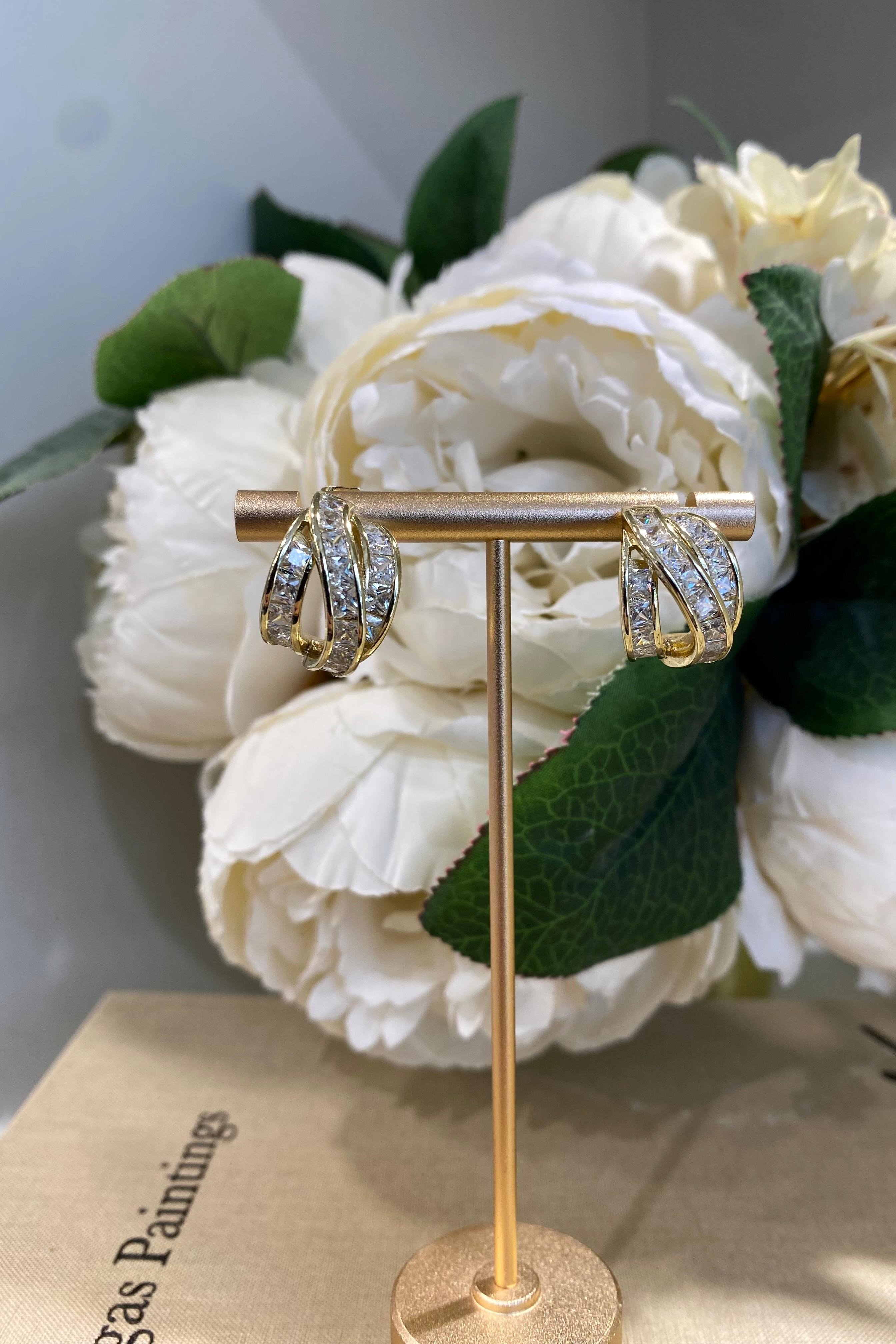 ÜÇ ŞERİT ZİRKON DALGA KÜPE