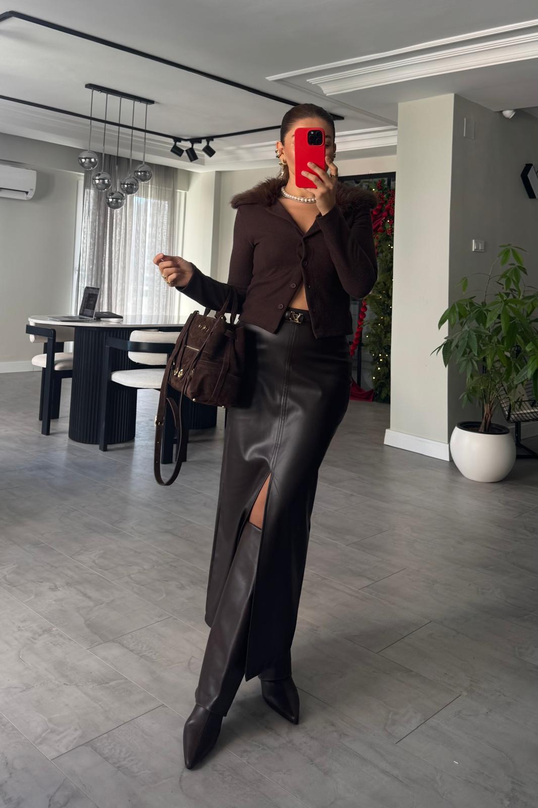 ÖNÜ YIRTMAÇLI MAXİ DERİ ETEK