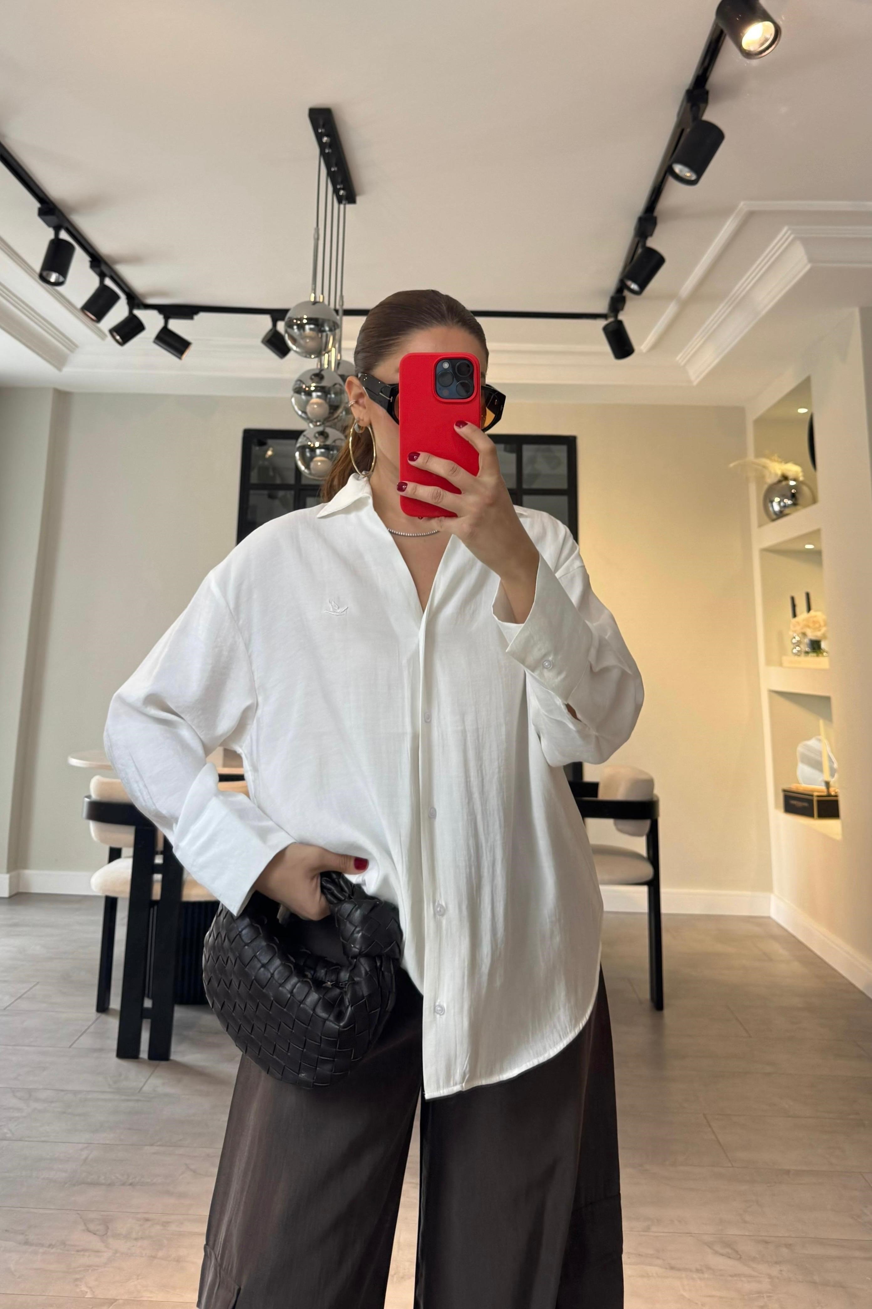 V YAKA KUŞ NAKIŞLI GÖMLEK