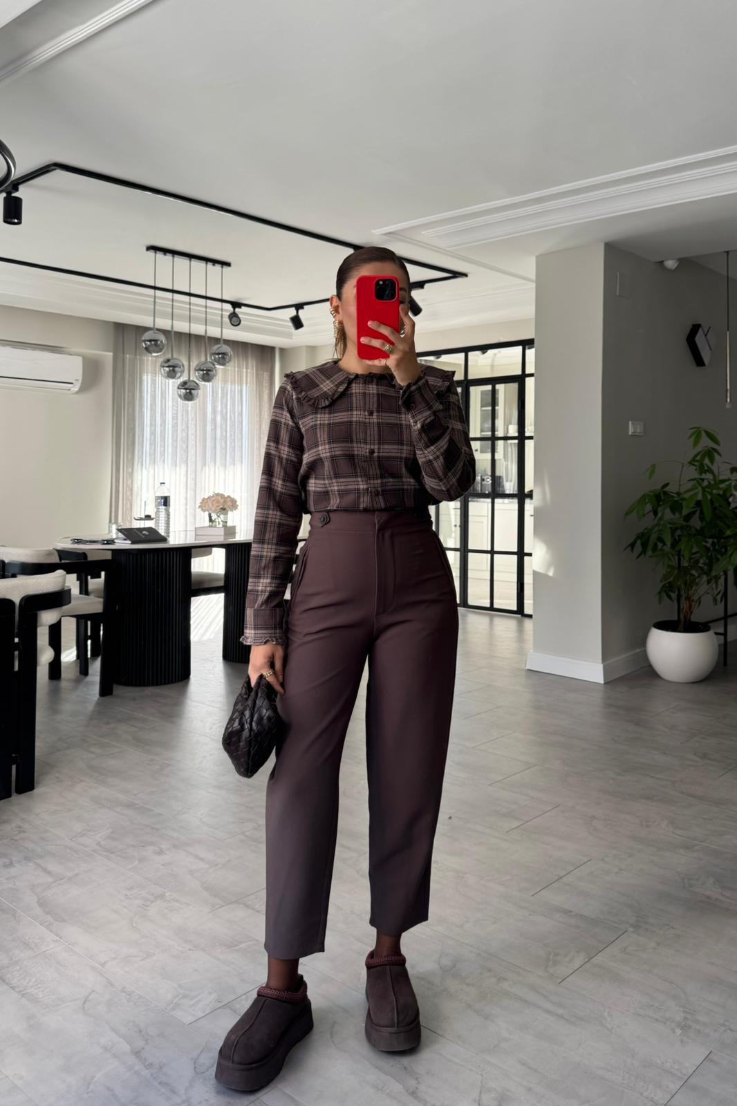 KEMERİ DÜĞME DETAYLI HAVUÇ PANTOLON/51221