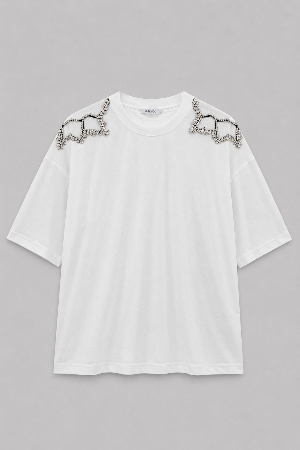 OMUZ TAŞLI T-SHIRT