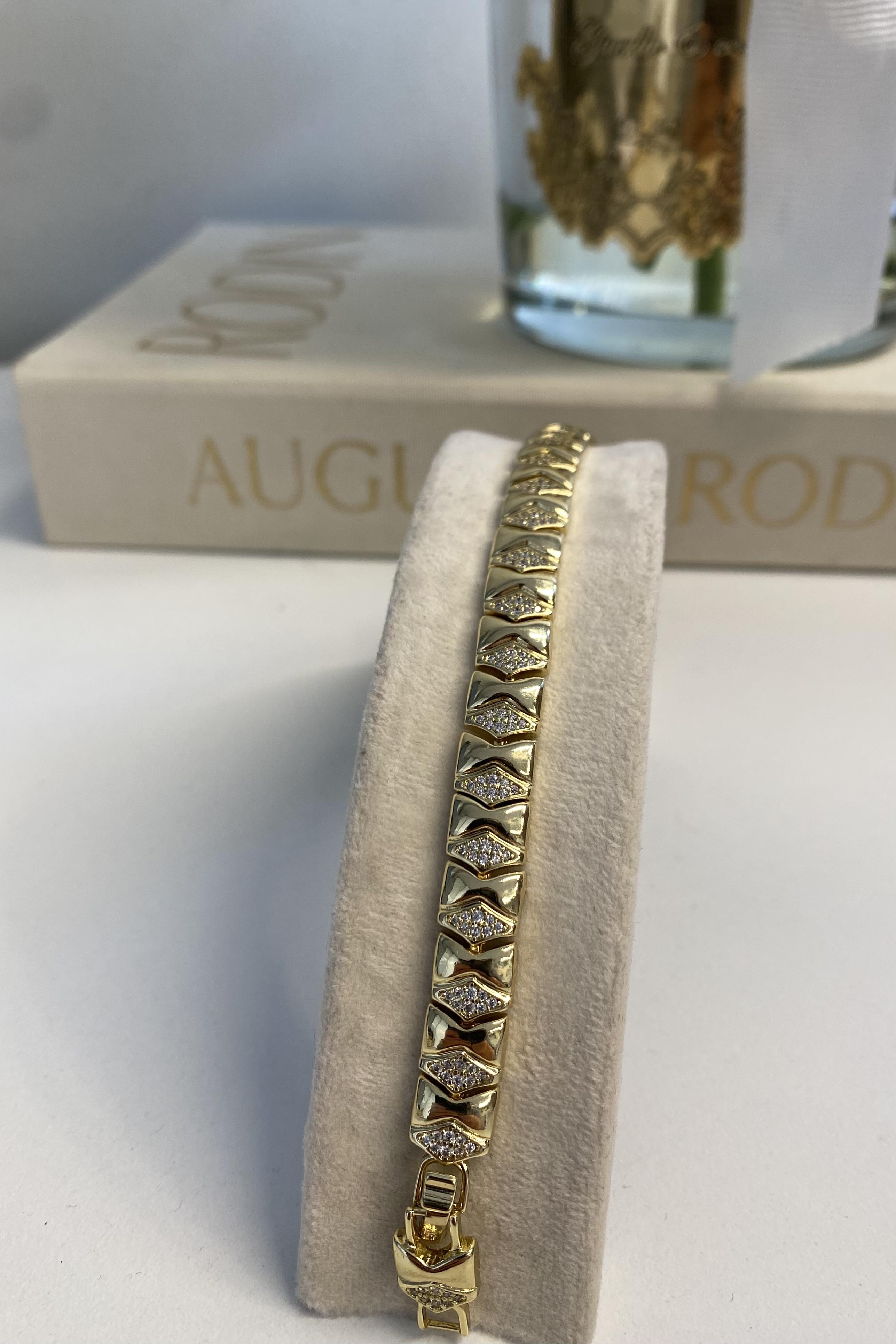 DÖRTGEN TAŞ MOTİFLİ BİLEZİK