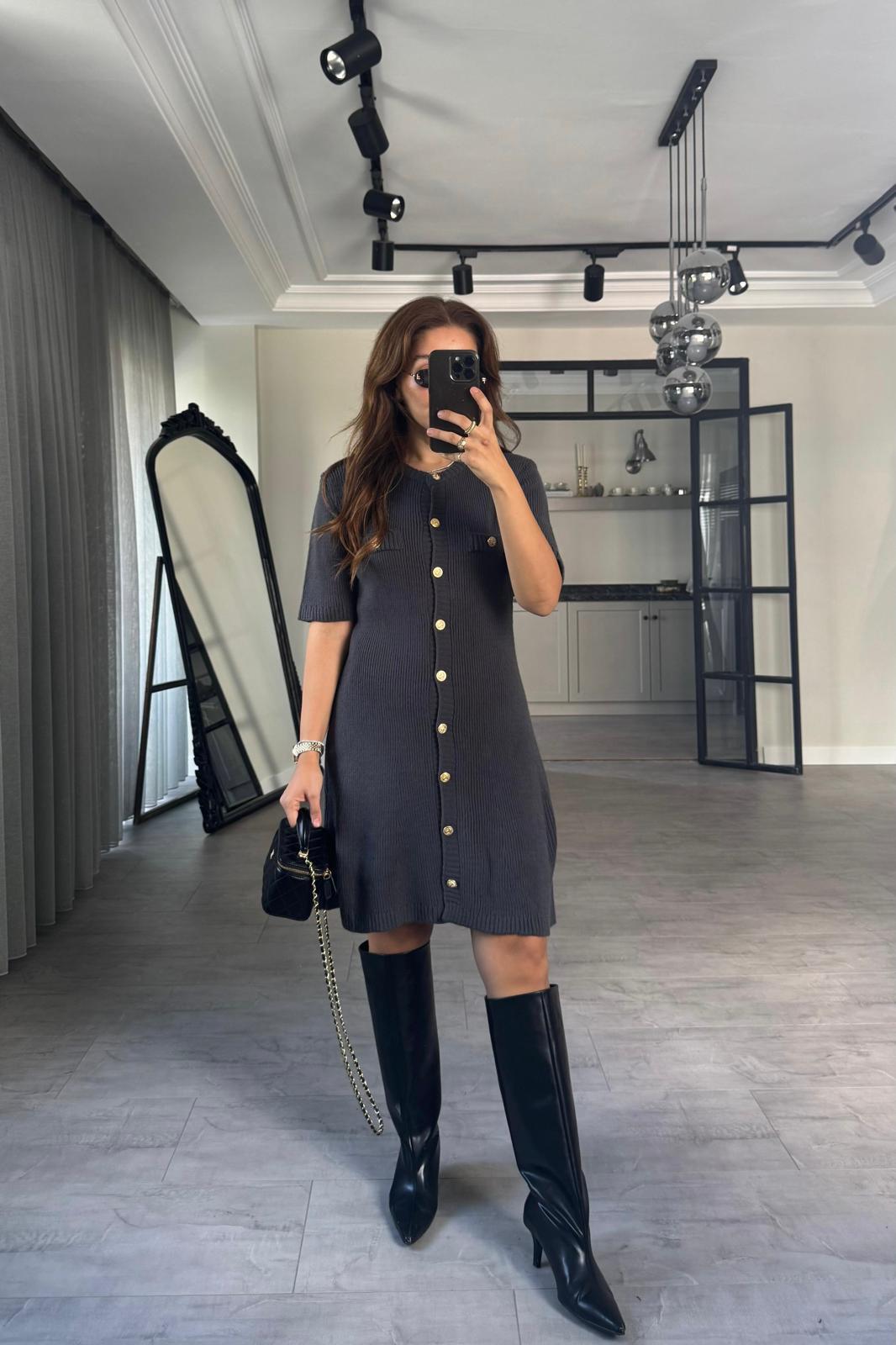 GOLD DÜĞMELİ TRİKO ELBİSE/0159