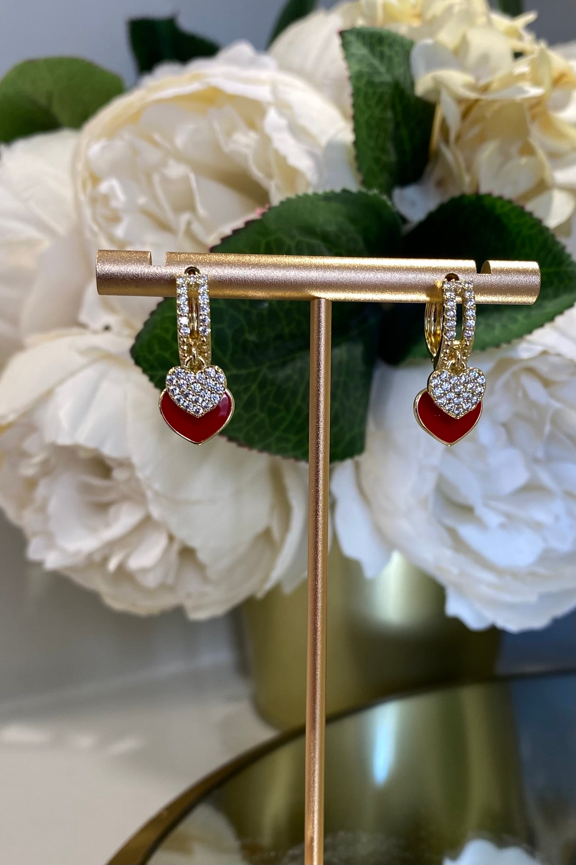 KIRMIZI KALP CHARMLI SALLANTILI KÜPE