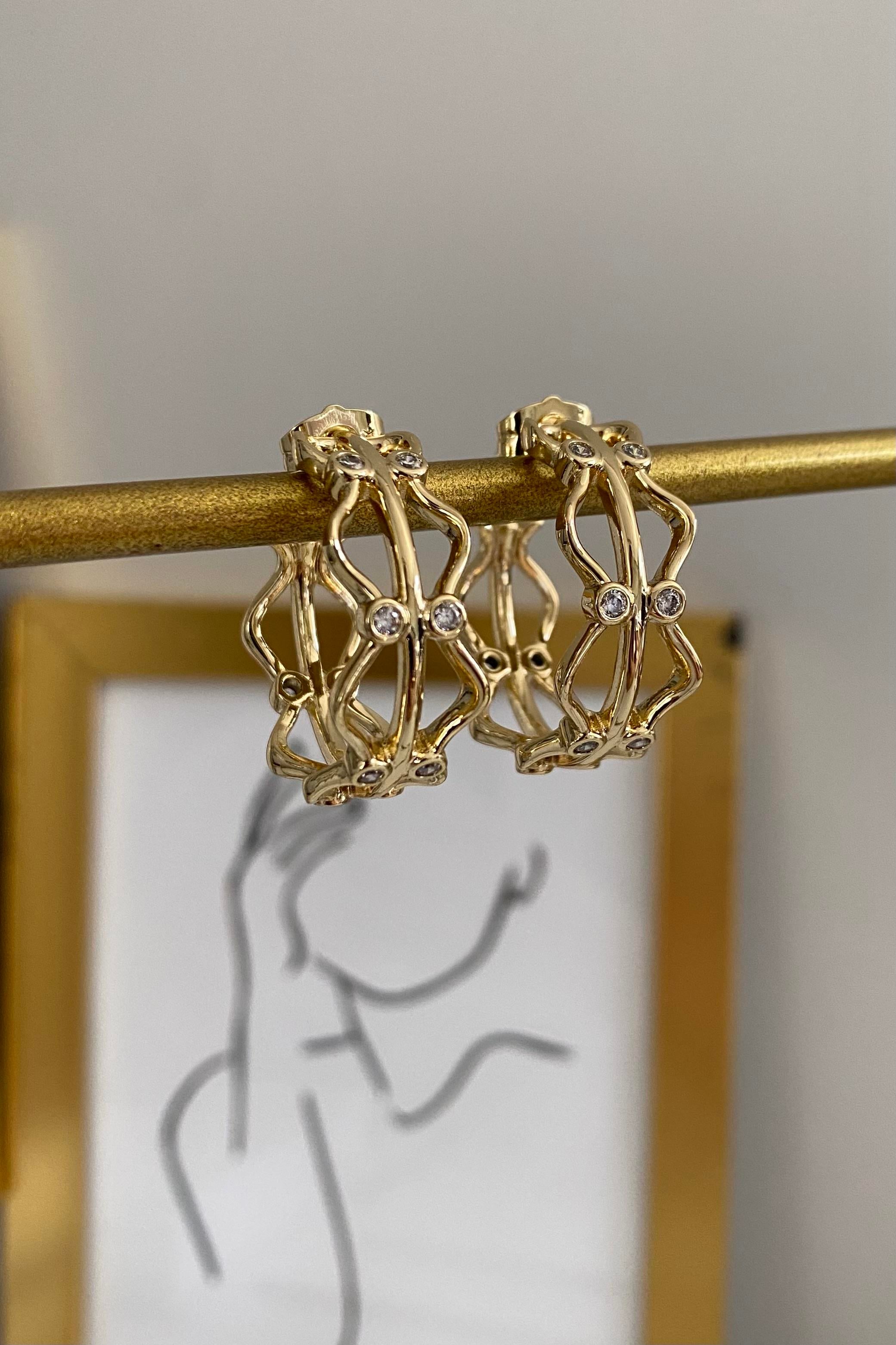 TAŞLI ZİKZAK HALKA KÜPE