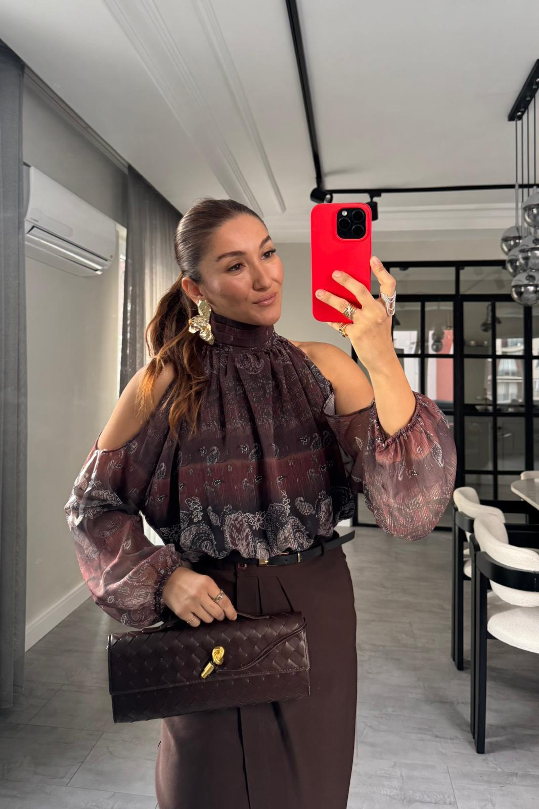 OMUZU AÇIK ŞAL DESEN CROP BLUZ/7528