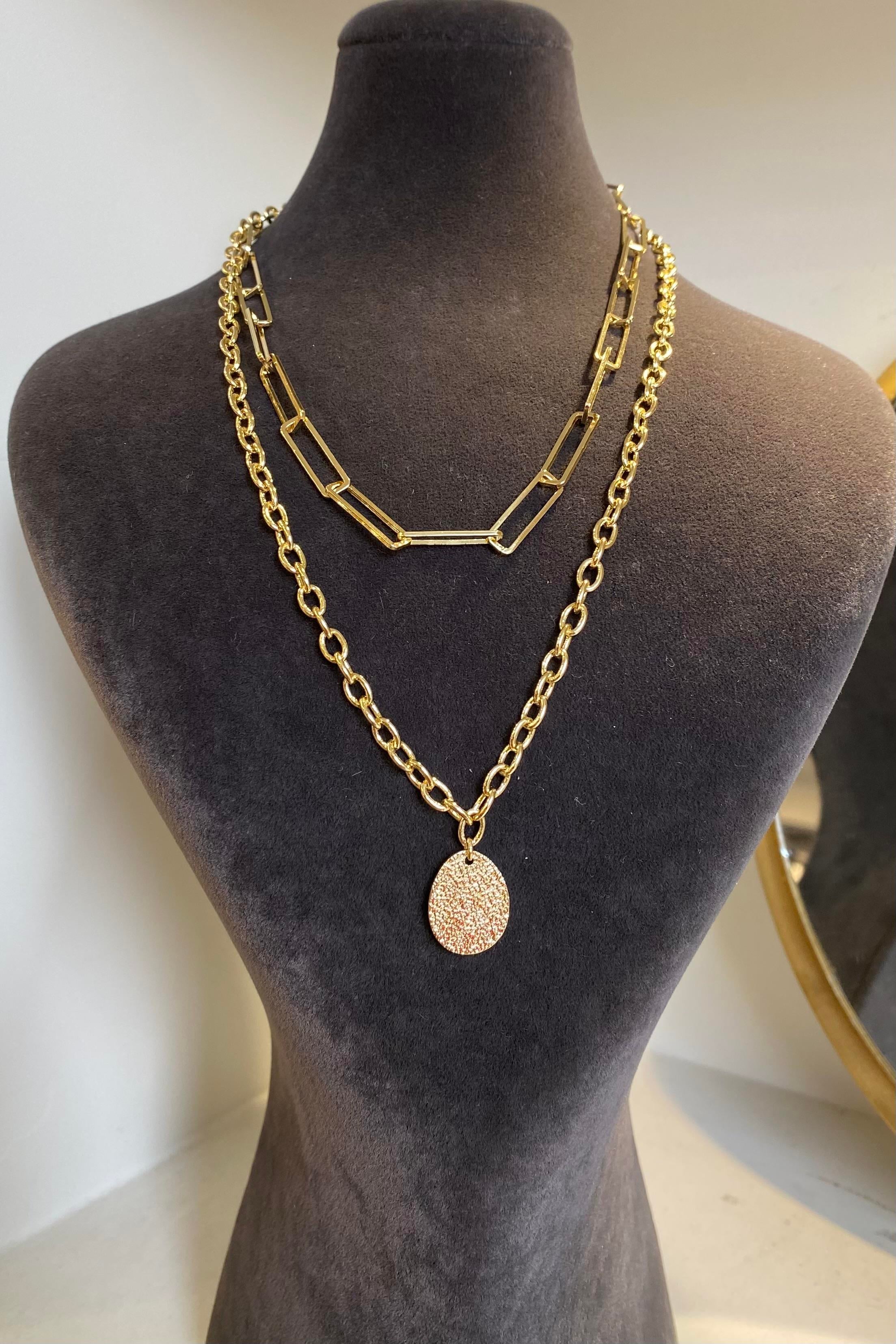 PLAKA CHARMLI ATAÇ KOMBİN KOLYE