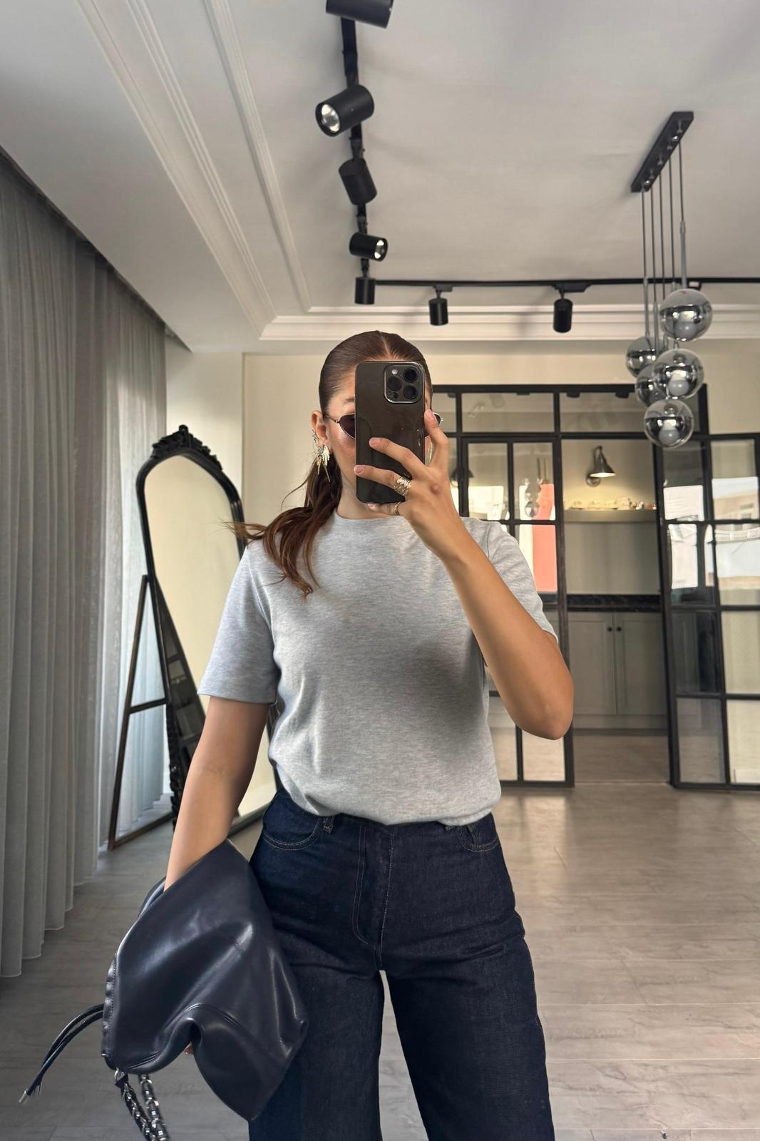 ÖZEL ÜRETİM BASIC T-SHIRT