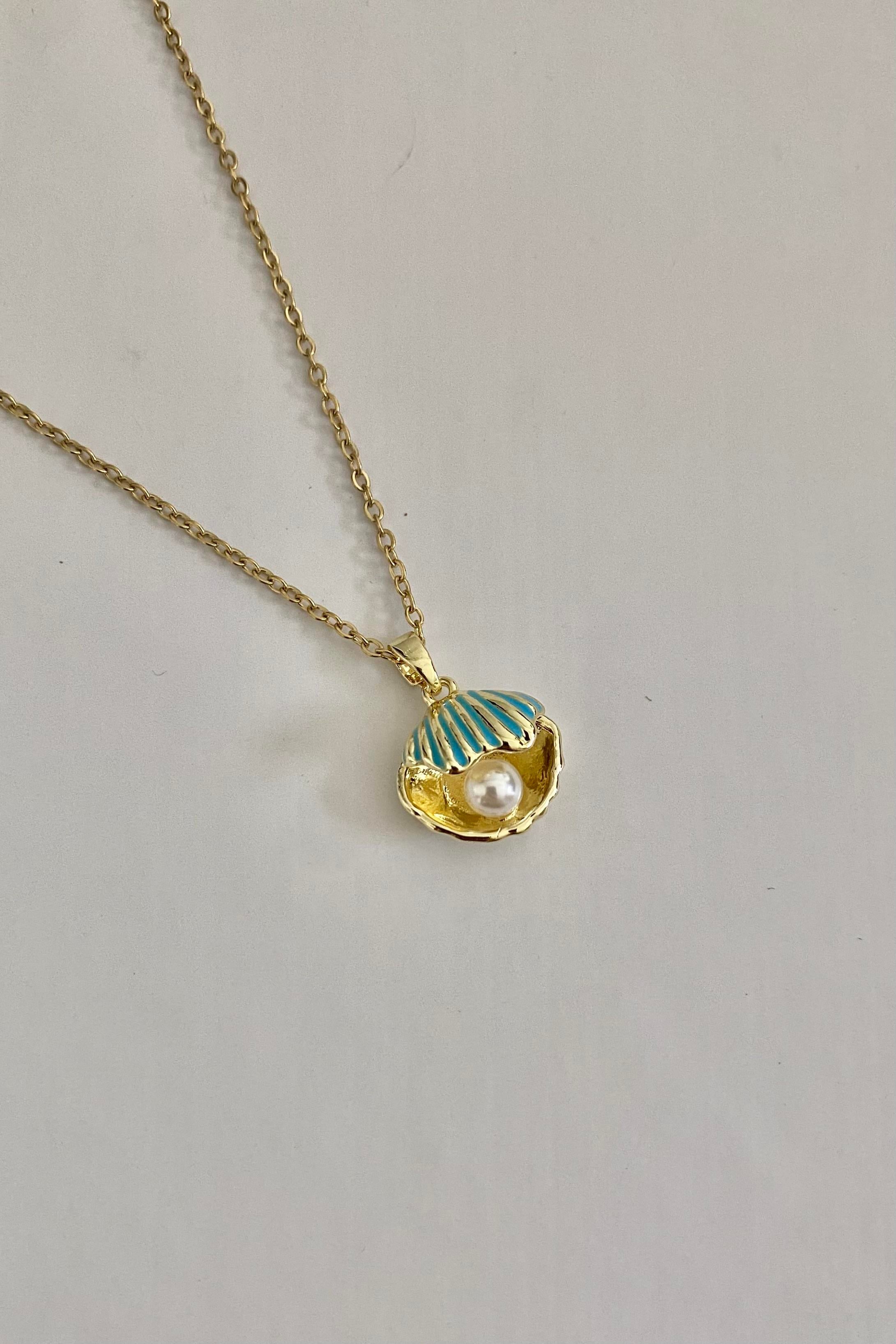 İSTRİDYE UÇLU KOLYE