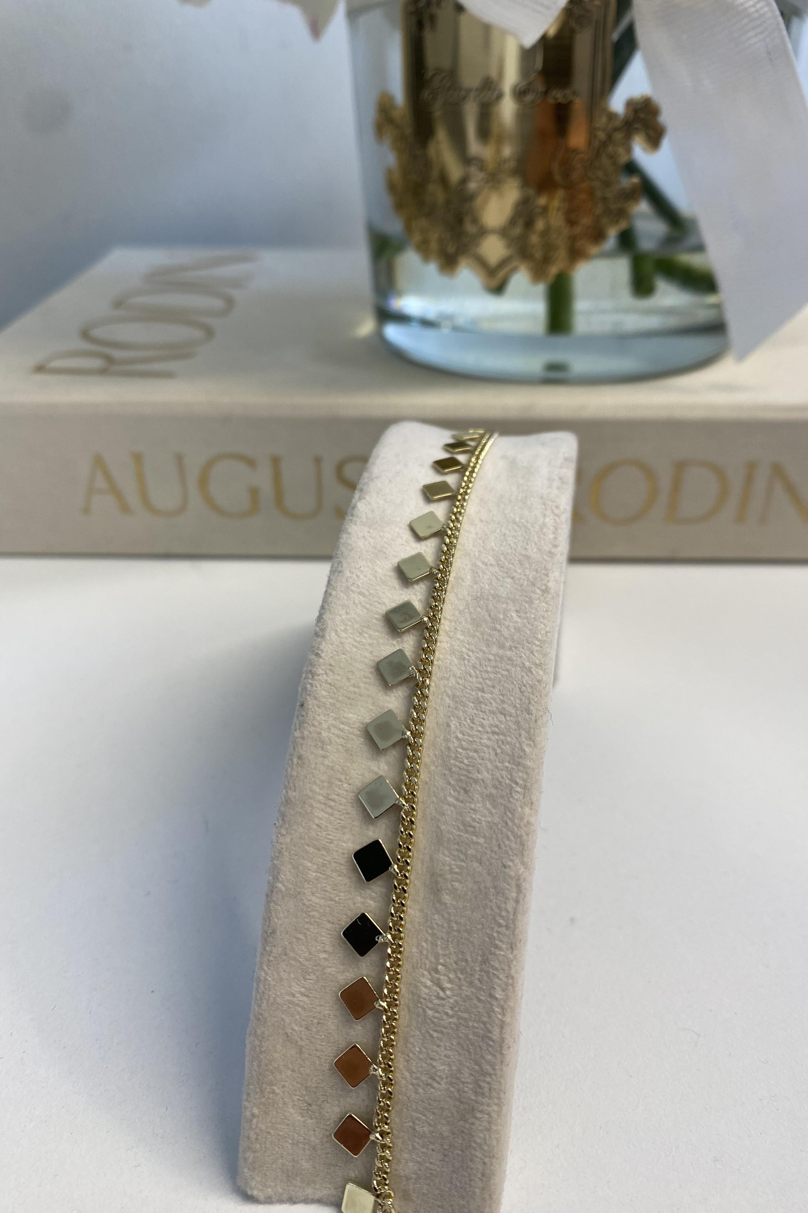 ÜÇGEN PULLU BİLEZİK