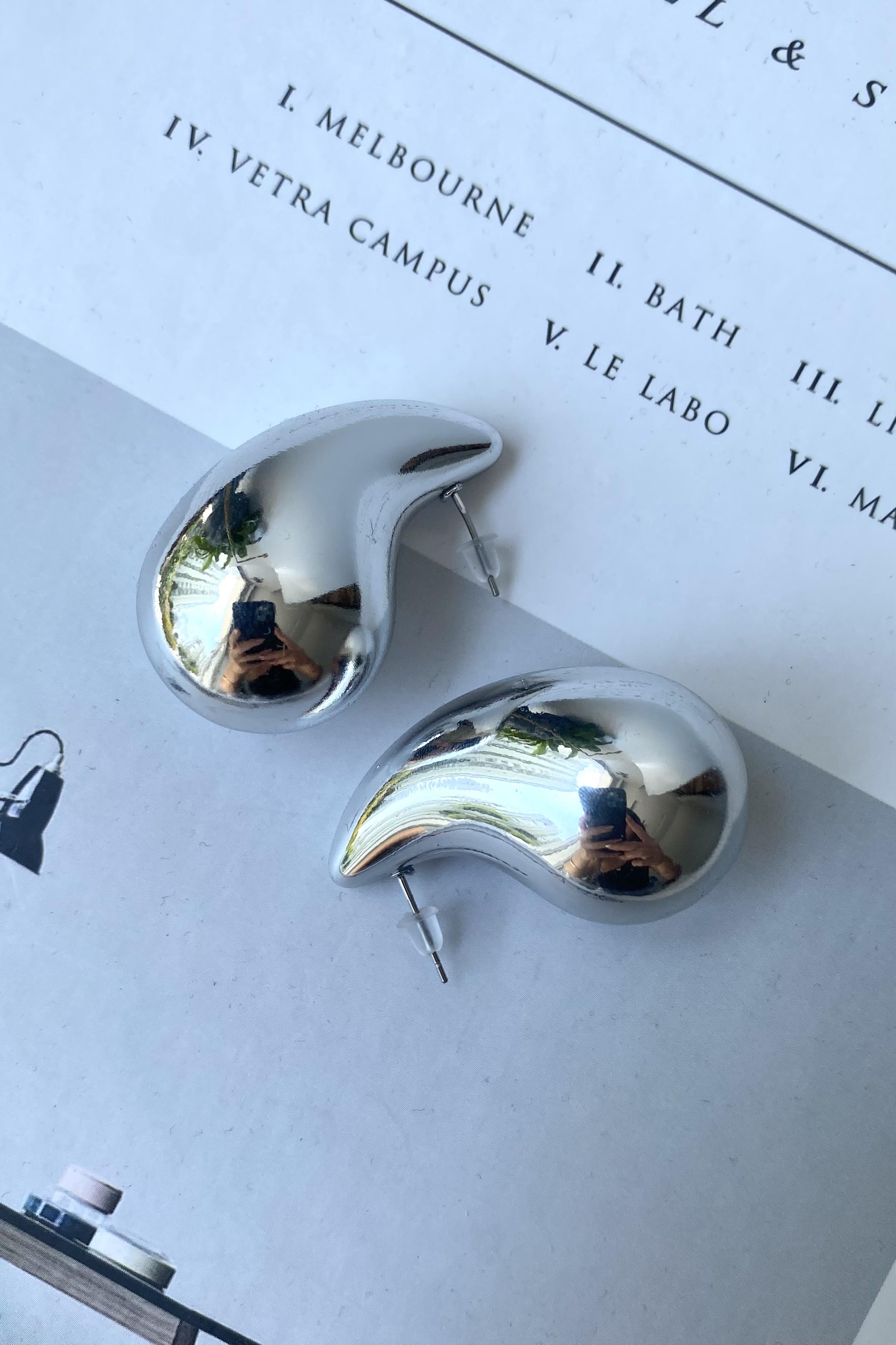 MEGA MARKA DAMLA KÜPE