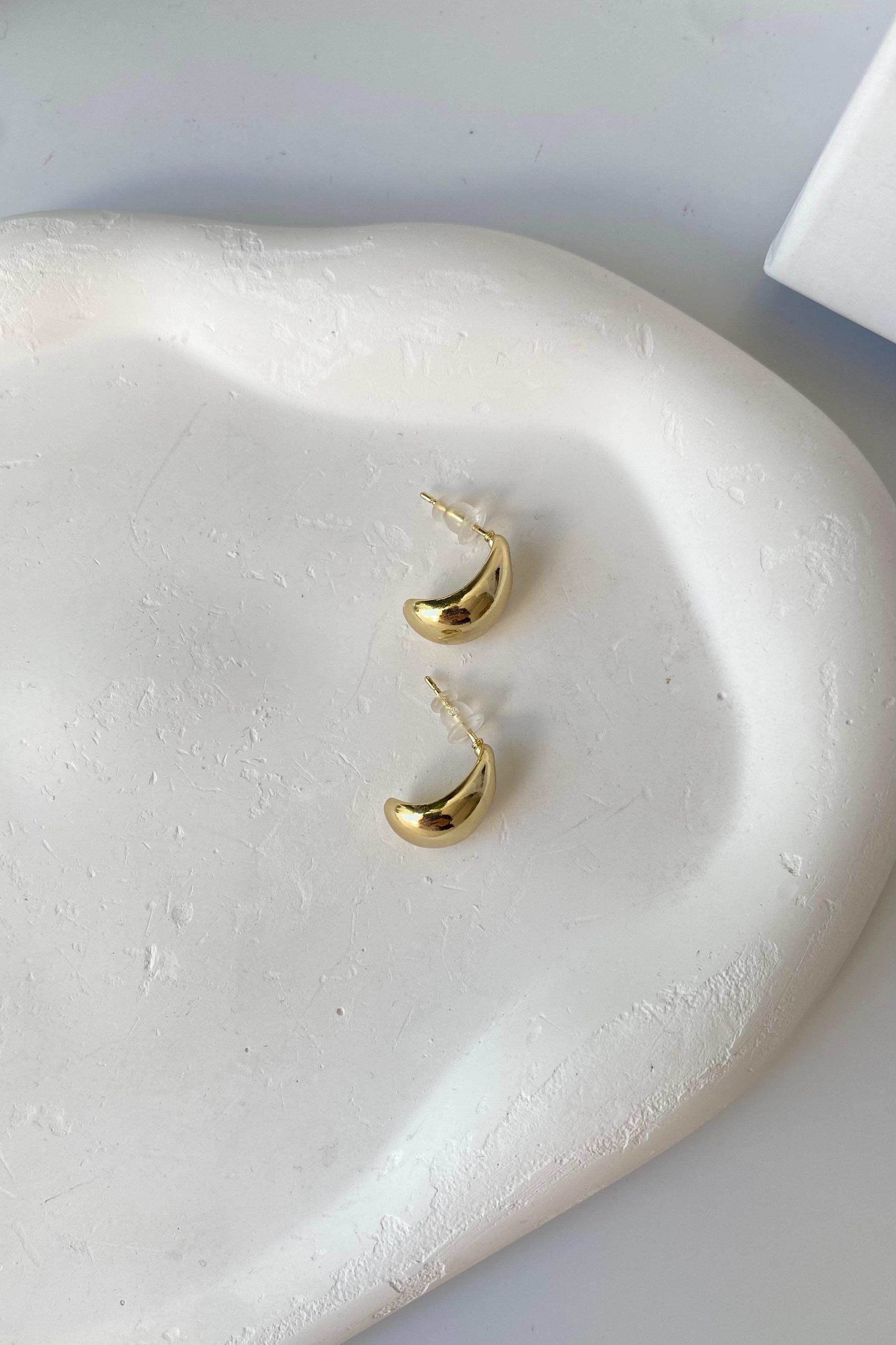 MİNİMAL YARIM AY KÜPE